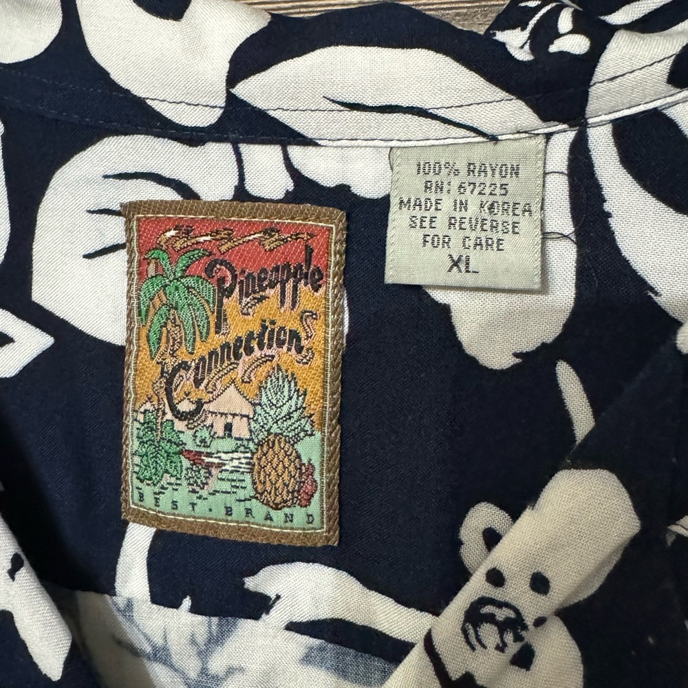 Pineapple Connection Men’s Button Up Size X-Large - image 5